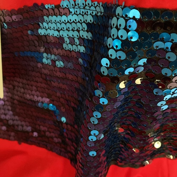 NWT LA DIOSA Fashion Red T-Shirt Top w/ Blue Sequins Embellishment Size XL - Picture 12 of 14